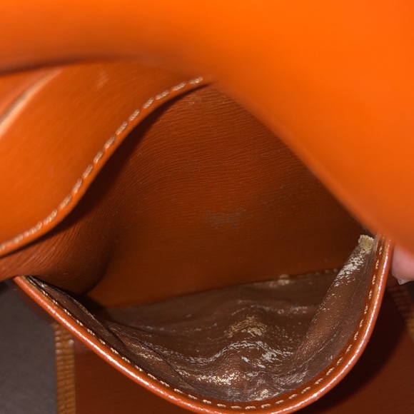 Louis Vuitton Brown Epi Wallet - Picture 13 of 16